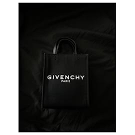Givenchy-Alforjes-Preto