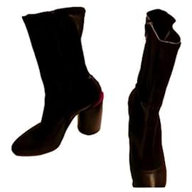 Givenchy-Botas de tornozelo com salto recortado-Preto