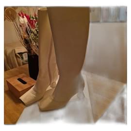 Jacquemus-Round Squares-Cream