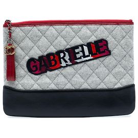 Clutch Gabrielle O em lã e couro de bezerro cinza acolchoada da Chanel Marrom