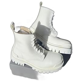 Balenciaga-Bota Ankle Strike Balenciaga-Branco