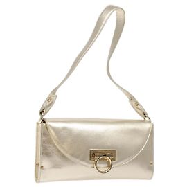 Borsa a Spalla Gancini in Pelle Salvatore Ferragamo D'oro