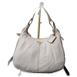 Bolsa hobo em couro Vitello Daino Prada off-white Cru