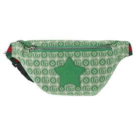 Sac banane Gucci en toile GG Vert