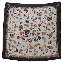 Hermès, Sciarpa in cashmere Les champignons in marrone Marrone