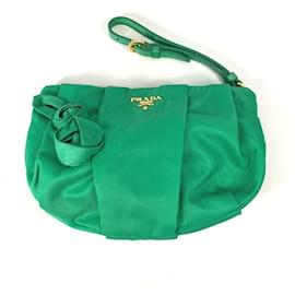Pochette de maquillage en nylon vert Prada Vert