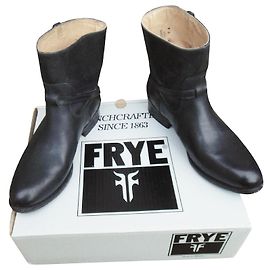 Frye Lindsay Plate Short Black Leather Ankle Boots Black