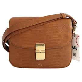 Apc Bolsa de ombro de couro camelo Camelo