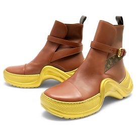 BOTAS LOUIS VUITTON ARCHLIGHT 39 CUERO & BOTAS DE TOBILLO MONOGRAMA Castaño