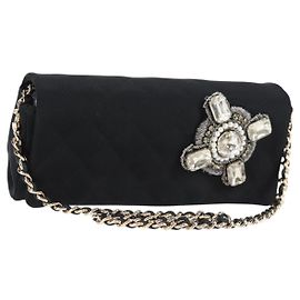 Borsa a Spalla Chanel Chain Flap in Nylon Trapuntato Nero