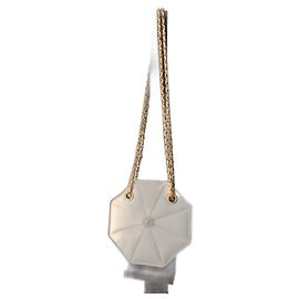 Bolsa minaudière octogonal da Chanel em seda e couro Bege