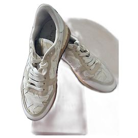 Red Valentino Valentino Sneaker mit Türkis Weiß