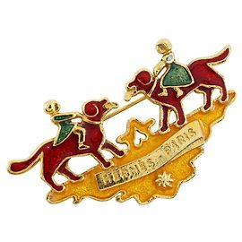 Hermès Cloisonné Mädchen und Hund Brosche Grün