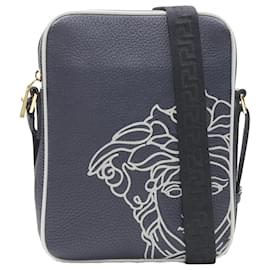 Versace-Bolsa mensageiro cruzada Greca em couro de bezerro navy cinza VERSACE-Azul,Azul marinho
