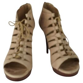 Stuart Weitzman Brown Suede Heels Brown