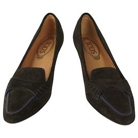 Scarpins de camurça marrom Tod's Marrom
