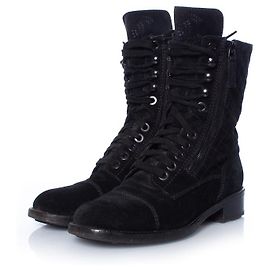Botas de tornozelo de camurça com cadarço acolchoadas Chanel Preto