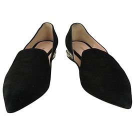 Nicholas Kirkwood Black Suede Pointed Toe Pearl Heels Black