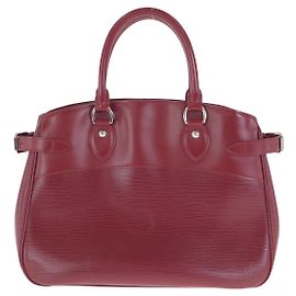 Sac à main Passy PM en Epi de Louis Vuitton Rouge