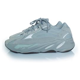 Autre Marque-Yeezy Boost 700 V2 hospital blue-Blue