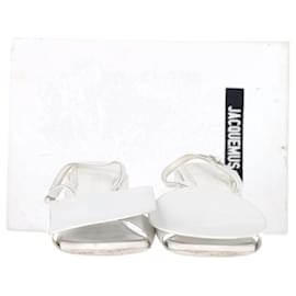Jacquemus-Jacquemus Rond Carre Sandals in White Leather-White