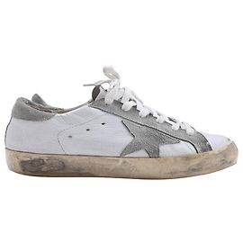 Tênis Golden Goose Super-Star com estrela em camurça cinza e aba de calcanhar em couro branco Branco
