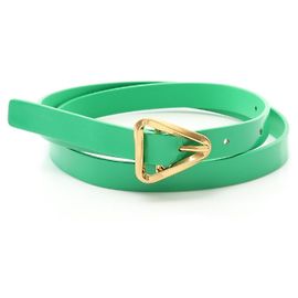 Cinturón de cuero con hebilla triangular Bottega Veneta Verde