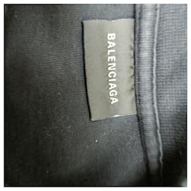 Balenciaga-Camiseta de algodão preta com logo em metal Balenciaga-Preto