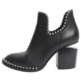 Alexander Wang Botas ankle pretas com studs - tamanho EU 36.5 (UK 3.5) Preto