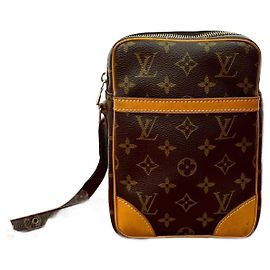 Bolso de Hombro de Cuero Monogram Danube de Louis Vuitton Castaño