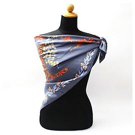 Bufanda de Seda Hermès - Diseño Caballo Floreciente Castaño Azul Naranja