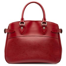 Louis Vuitton Passy PM en Epi Rojo Roja