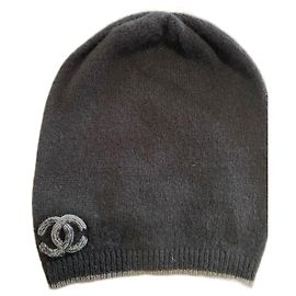 Chanel cashmere beanie black Black