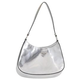 Bolsa de Ombro Prada Cleo em Couro Spazzolato Média Prata