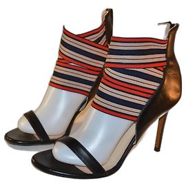 Pinko leather sandals with elastic straps size 40 Multiple colors