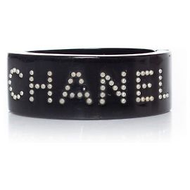 Chanel Coco Chanel studded clasp bangle Black