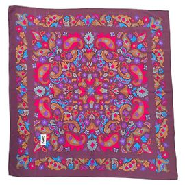 Lenço de seda Yves Saint Laurent Roxo com flores 90x90cm Roxo