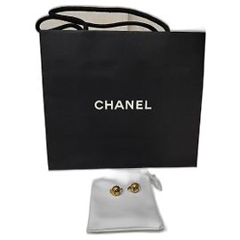 Orecchini Chanel CC Logo Oro e Smalto Nero D'oro