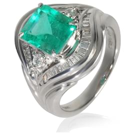 Autre Marque-Platinum Emerald and Diamond Vintage Cocktail Ring-Other
