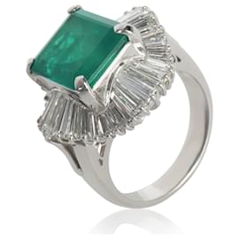 Autre Marque-Platinum Emerald and Diamond Ballerina Ring-Other