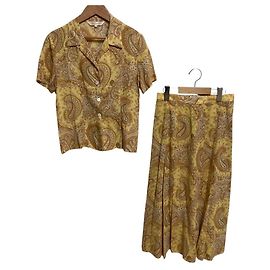 Conjunto Paisley Vintage de Burberry Amarillo