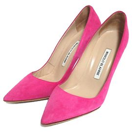 Pompes en daim BB90 de Manolo Blahnik Rose Fuschia
