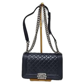 CHANEL Caviar Quilted New Medium Boy Flap Shoulder Bag Navy Blue Navy blue