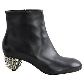 Alexander Mcqueen Black leather boots Black