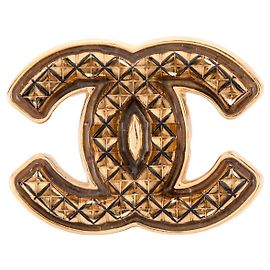 Broche Chanel em Metal Dourado Dourado