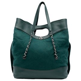 Bolso de compras Chanel verde extra grande de lana y piel de ternera 31 Verde Verde oscuro