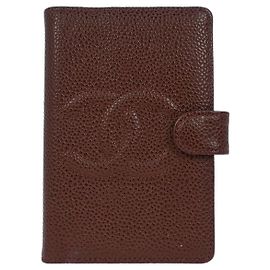 Chanel CC Bifold Wallet Quilted Caviar Compact Brown