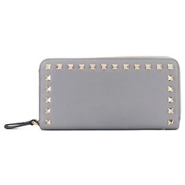 Valentino Garavani VALENTINO - Valentino Rockstud Geldbörse aus grauem Leder mit Nieten Grau