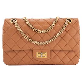 CHANEL - Bolsa transversal 2.55 Chanel em couro liso marrom Marrom