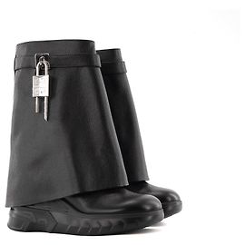 GIVENCHY - Botas Shark Lock Biker Givenchy em couro texturizado preto (T39) Preto